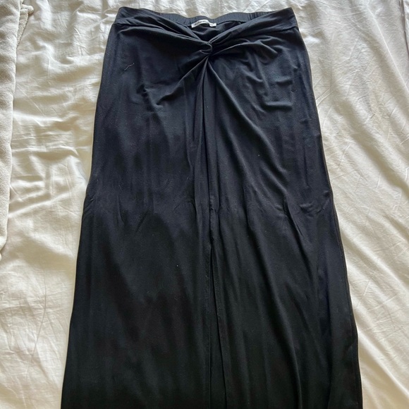 Rylan Knit Two Piece - Picture 5 of 6